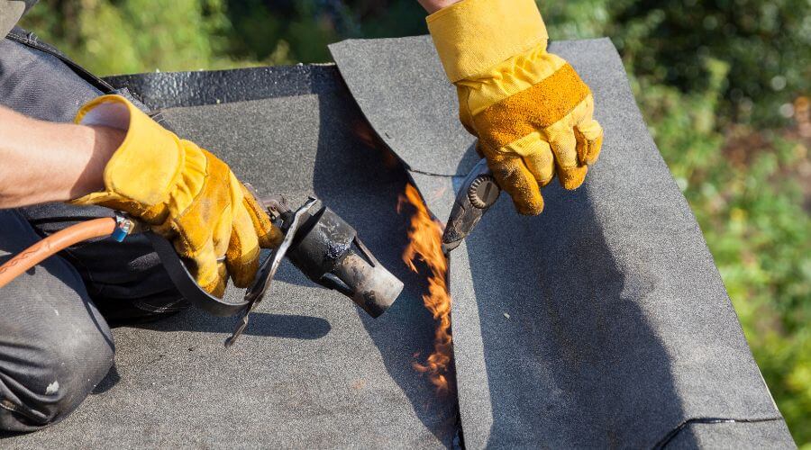 Professional gutter cleaning in Finleyville, PA